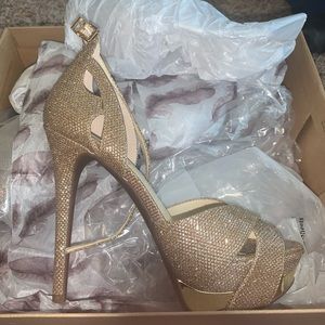 Jessica Simpson Wendah Pumps